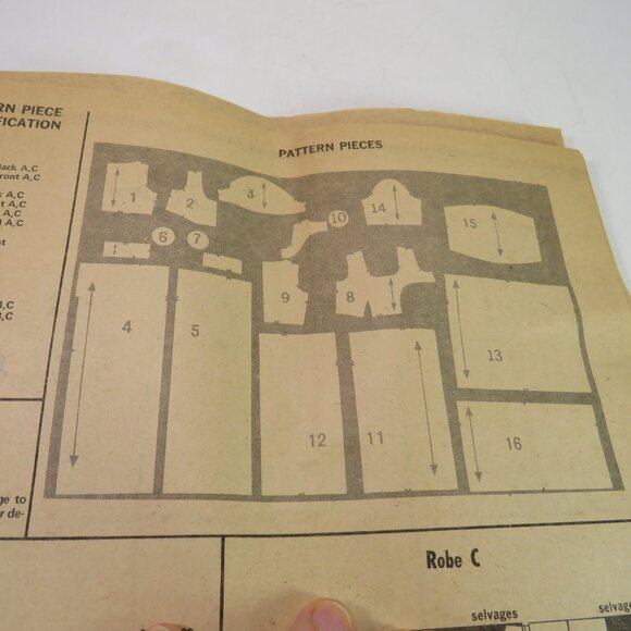 Butterick 6205 sewing pattern size 12 nightgown, robe - Picture 3 of 8